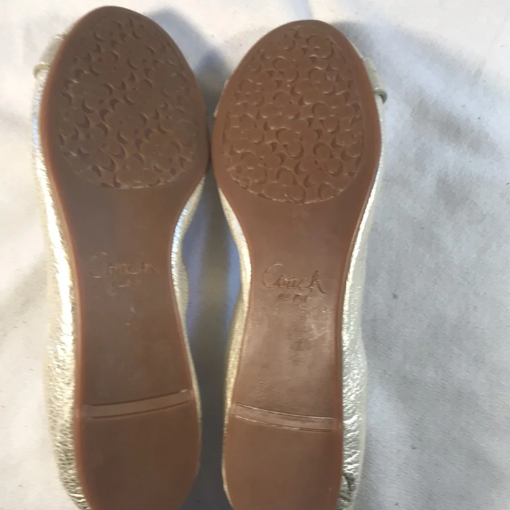 Coach Dora Cuba Textured Metallic Platinum Gold Logo Women's Ballet Pull On Flat